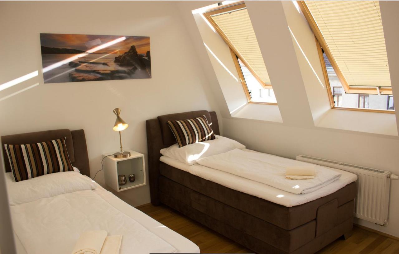Die Wolkenresidenz L Dg1'12 Wien Eksteriør billede